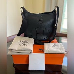 Authentic Hermes Evelyne PM 29 in Black with palladium hardware